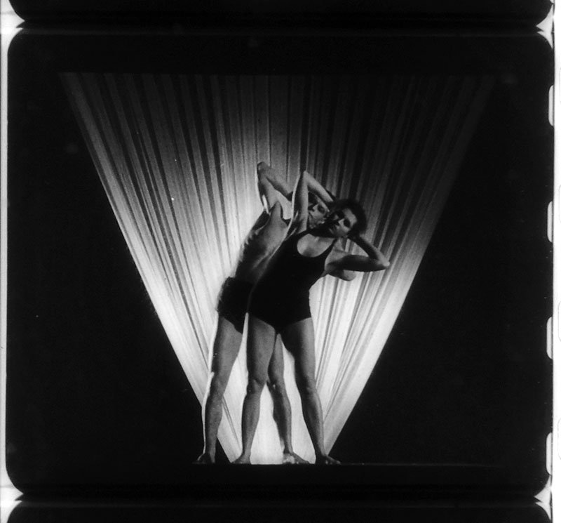 Kadry z filmu „Gimnastyka dla wszystkich” / Źródło: Filmoteka Narodowa - Instytut Audiowizualny