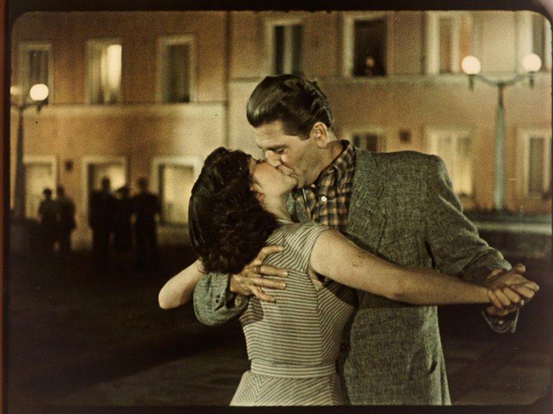 Kadry z filmu „Przygoda na Mariensztacie” / Źródło: Filmoteka Narodowa - Instytut Audiowizualny