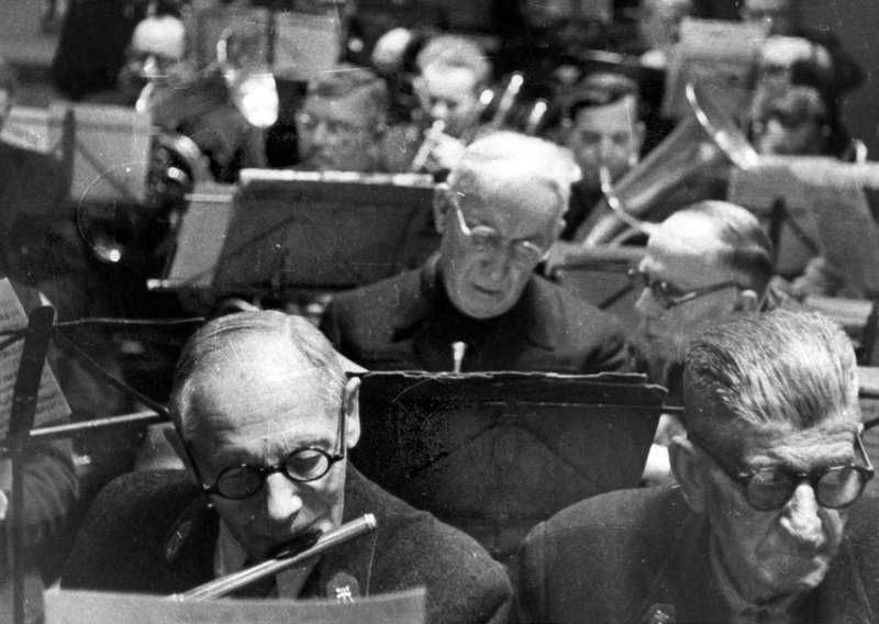 Kadry z filmu „Muzykanci” / Źródło: Filmoteka Narodowa - Instytut Audiowizualny