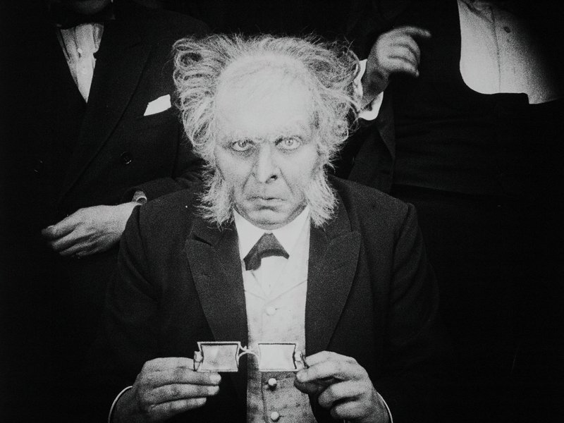 kadr z filmu „Doktor Mabuse”, cz. I: Gracz, reż. Fritz Lang
